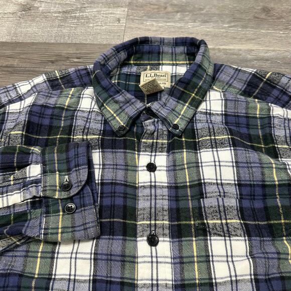 LL Bean Blue Green Scotch Plaid Mens L Traditional Fit Button Down Flannel Shirt - Picture 1 of 11